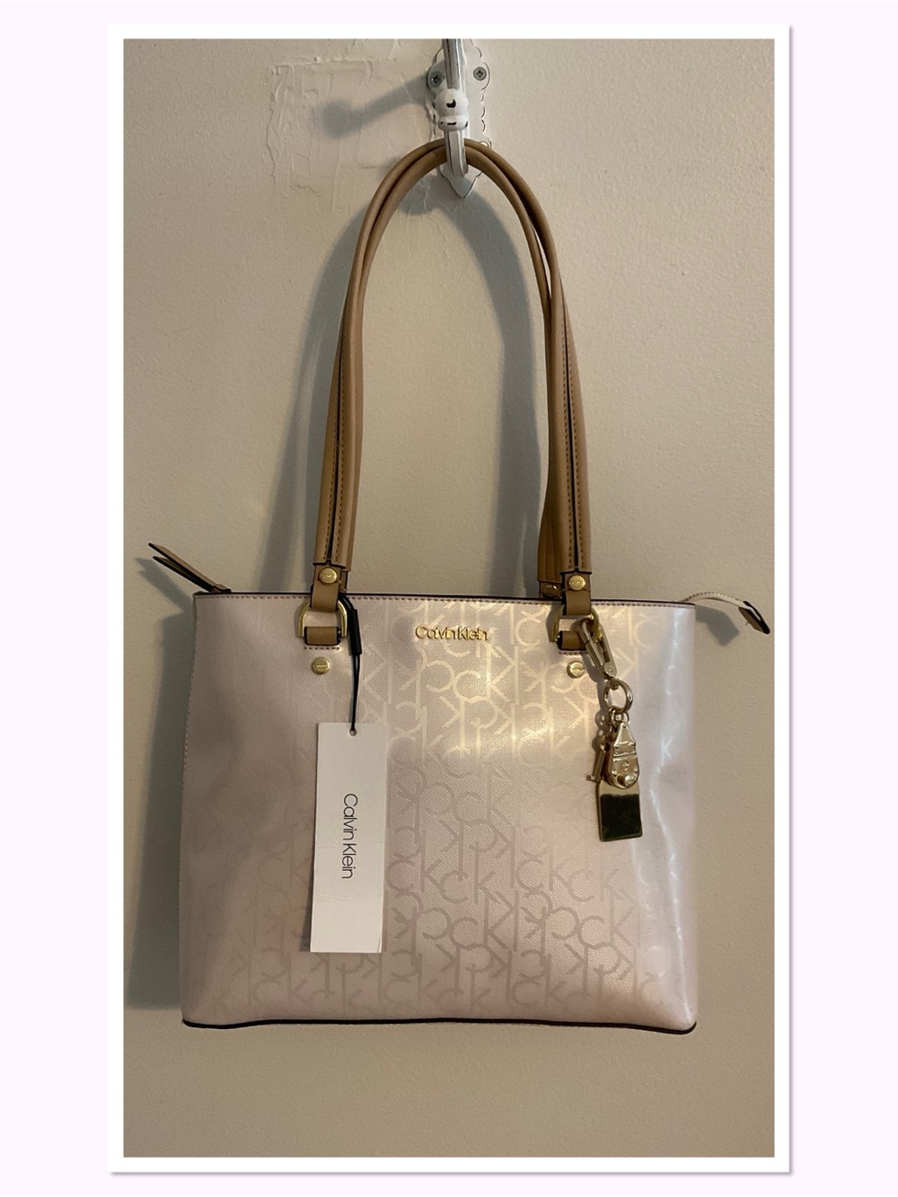 New ! Calvin Klein light pink tote-style purse